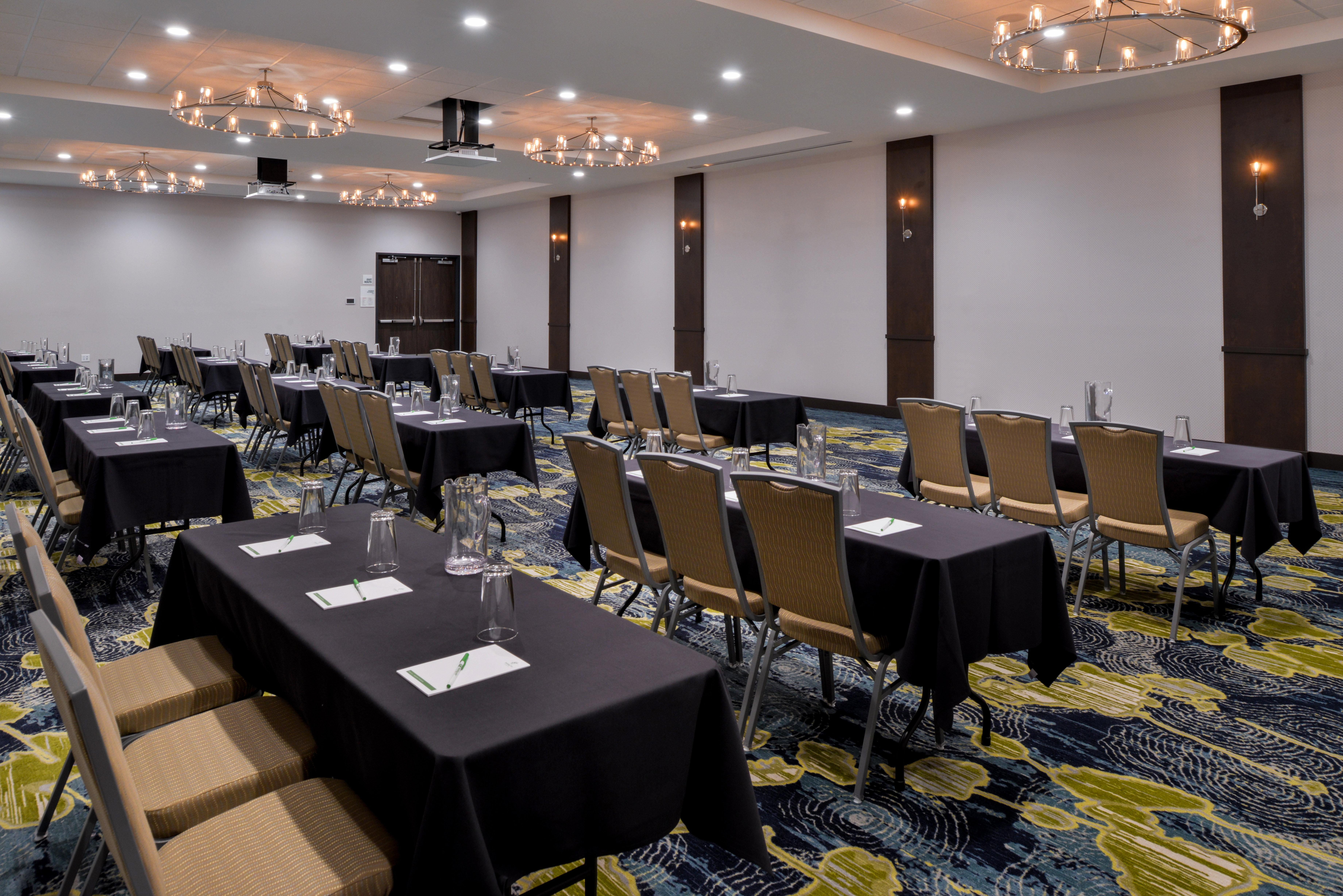 Holiday Inn & Suites - Farmington Hills - Detroit Nw By Ihg Esterno foto
