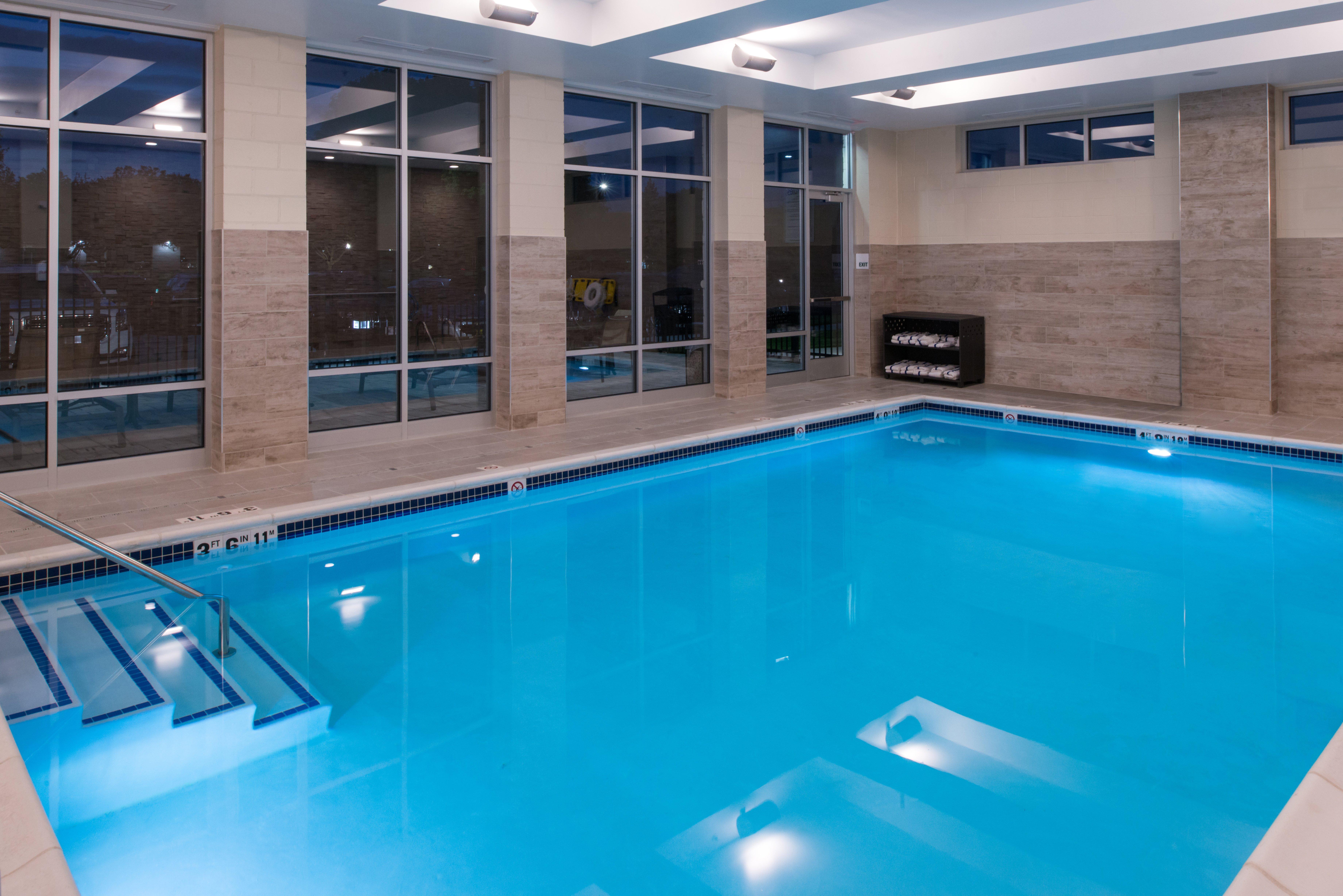 Holiday Inn & Suites - Farmington Hills - Detroit Nw By Ihg Esterno foto