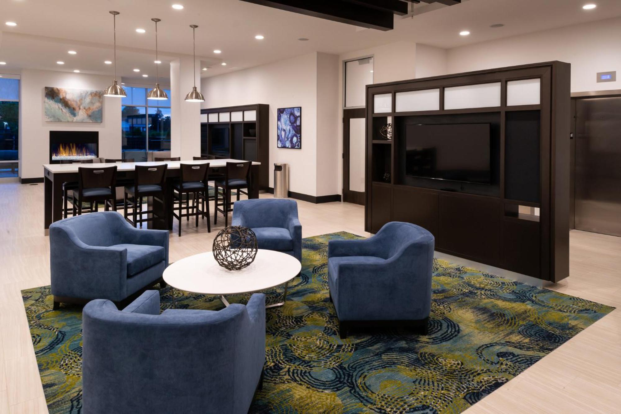Holiday Inn & Suites - Farmington Hills - Detroit Nw By Ihg Esterno foto