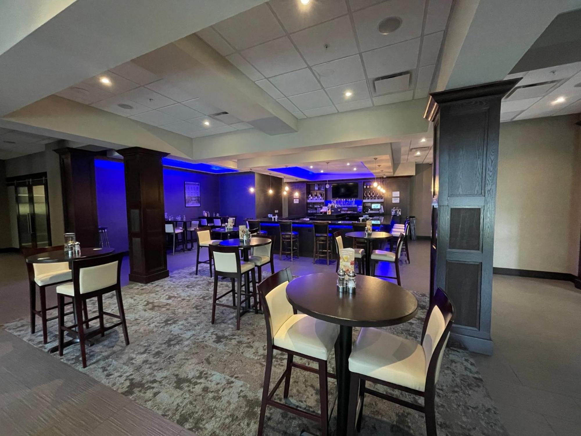 Holiday Inn & Suites - Farmington Hills - Detroit Nw By Ihg Esterno foto